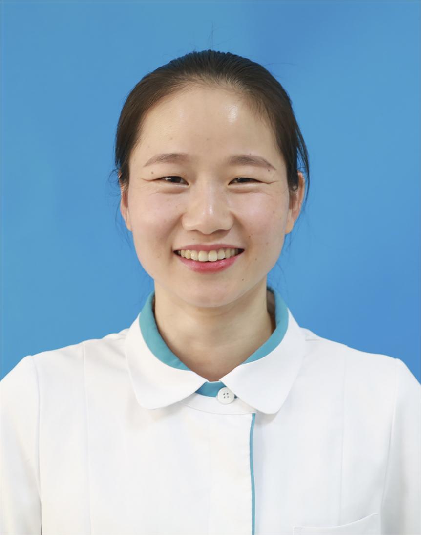 黄静11078护师.jpg